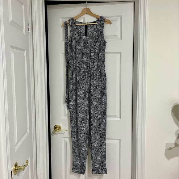 Tommy Hilfiger - Dark Blue Floral Sleeveless Jumpsuit - Picture 1 of 6